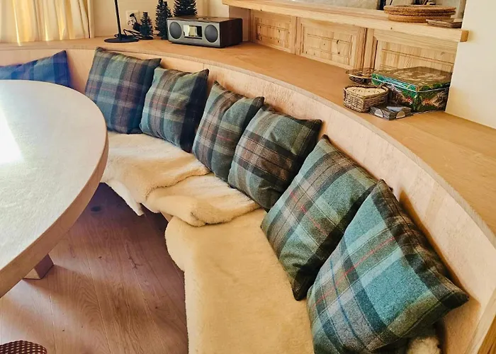 Haus Zur Stafel - Vacation Next To Gotschnabahn Klosters