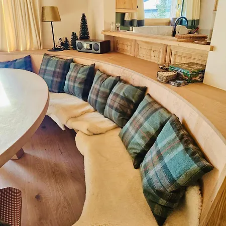 Haus Zur Stafel - Vacation Next To Gotschnabahn Klosters-Serneus